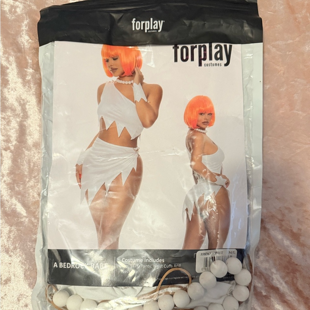 Forplay White Costume Set